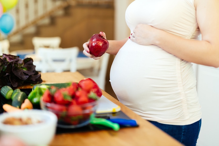 อาหารเพิ่มน้ำหนักลูกในครรภ์ ทานอย่างไรให้ได้ประโยชน์ทั้งแม่และลูก
