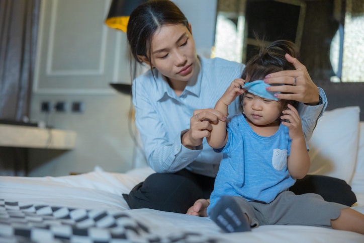 ทารกเป็นหวัดหายใจครืดคราดอันตรายไหม พ่อแม่ต้องทำอย่างไร