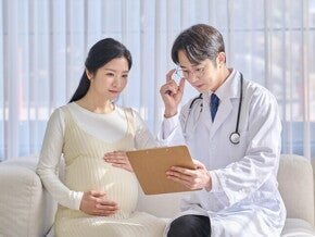 ลูกดิ้นตอนกี่เดือน? วิธีนับลูกดิ้น และสัญญาณแบบไหนที่อันตราย ลูกดิ้นตอนกี่เดือน? วิธีนับลูกดิ้น และสัญญาณแบบไหนที่อันตราย